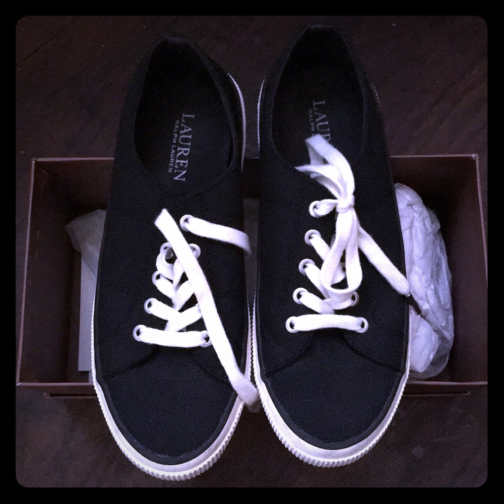 LAUREN RALPH LAUREN WOMENS SNEAKER BLACK SIZE 7.5